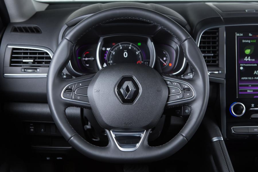 Панель приборов Renault Koleos 2017 года  (LA) (фото 13 из 40)